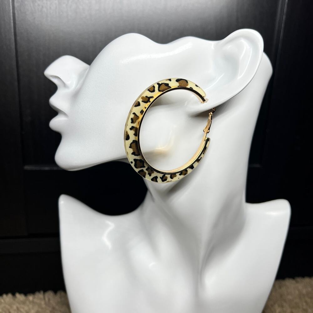 Earrings Leopard-print enamel hoop earrings  Brown animal print fashion Jewelry